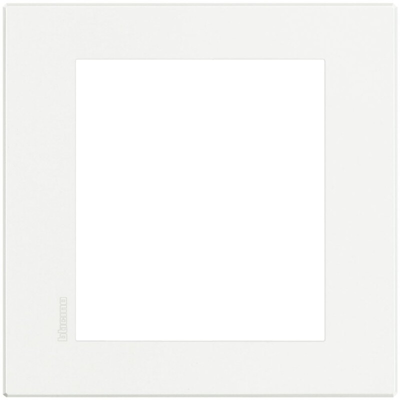 Рамка 1 пост AIR, прямоугольная форма. МОНОХРОМ. Цвет AXOLUTE Белый. Итальянский стандарт, 3+3 модуля. Bticino AXOLUTE. HW4826HDN
